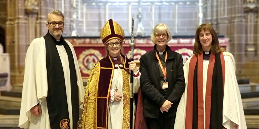 Photography of Honory C,anons 2022, left Neil Cook, right Nicola Milford and centre left Bishop of Warrington Bev Mason and centre right Dean of Liverpool Sue Jones